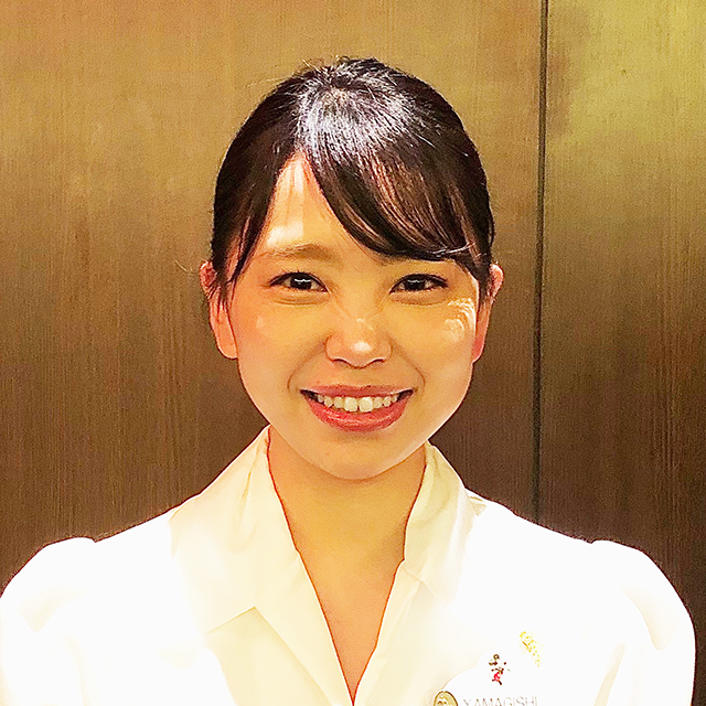 山岸　加奈子