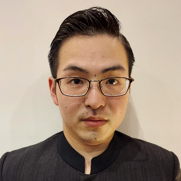 金子 利行